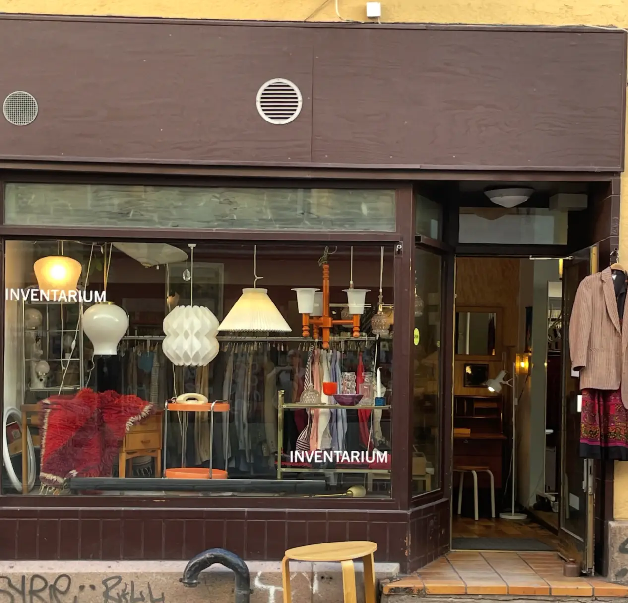 Inventarium window display