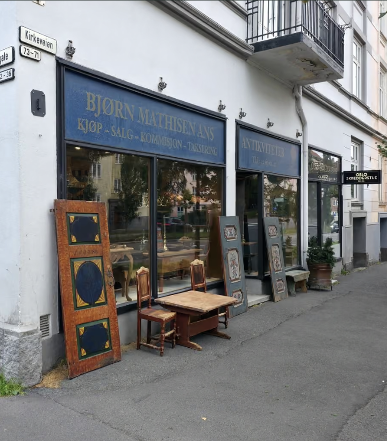 Bjørn Mathisen Antiques window display