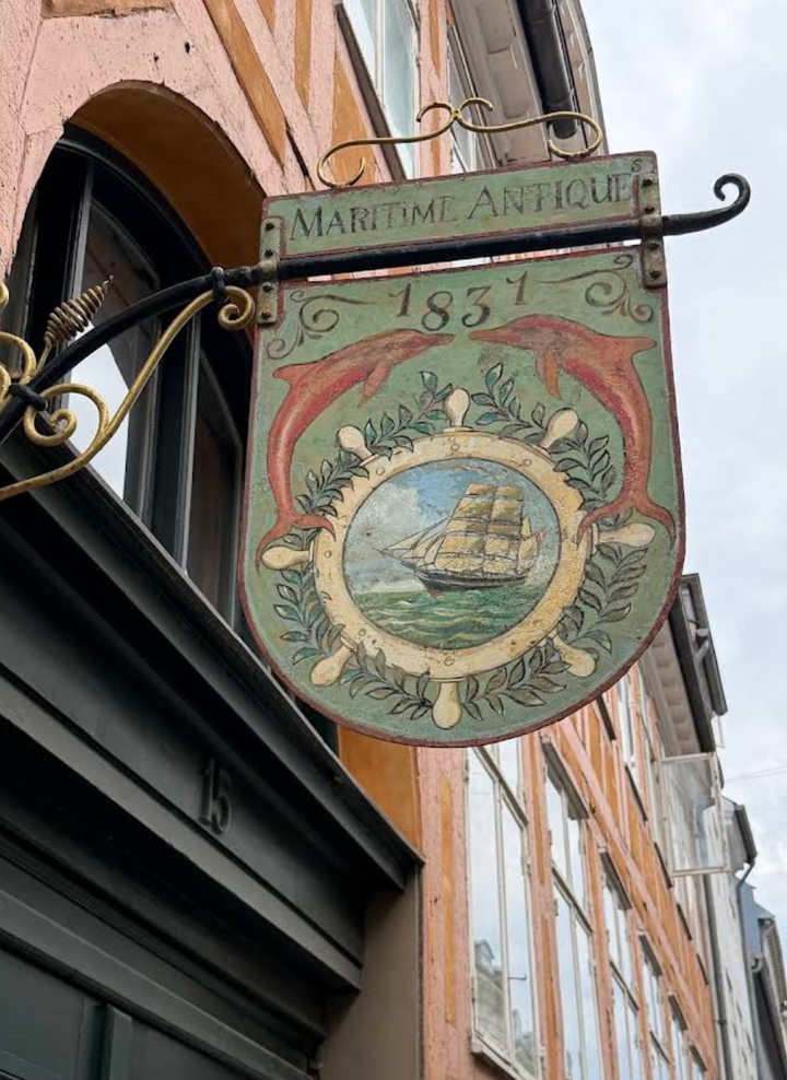 Maritime Antiques, bild 1