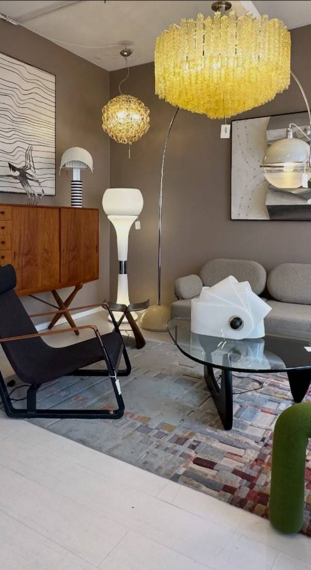 Utopia Retro Modern